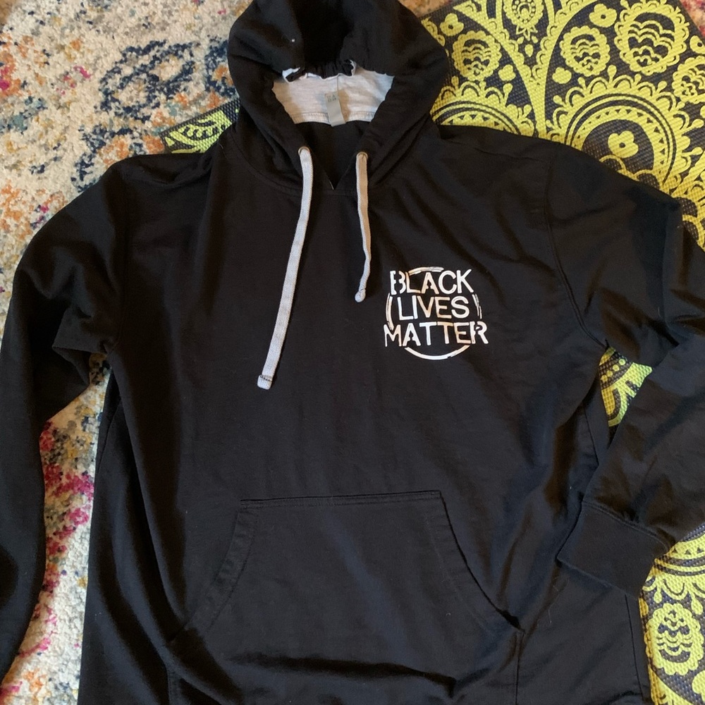 Black 🖤 Lives🤎 Matter Hoodie- unisex- size Large